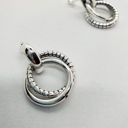 Textured circle stud earrings