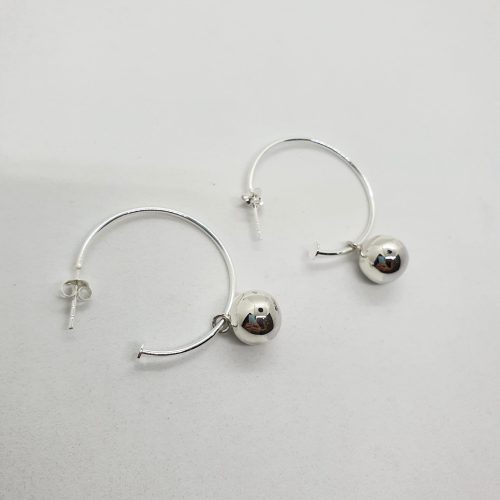 Hoop with ball